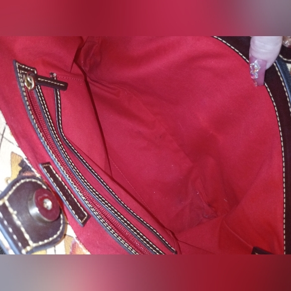 Disney Dooney & Bourke Lady And The Tramp Tote 2018 - Picture 14 of 16